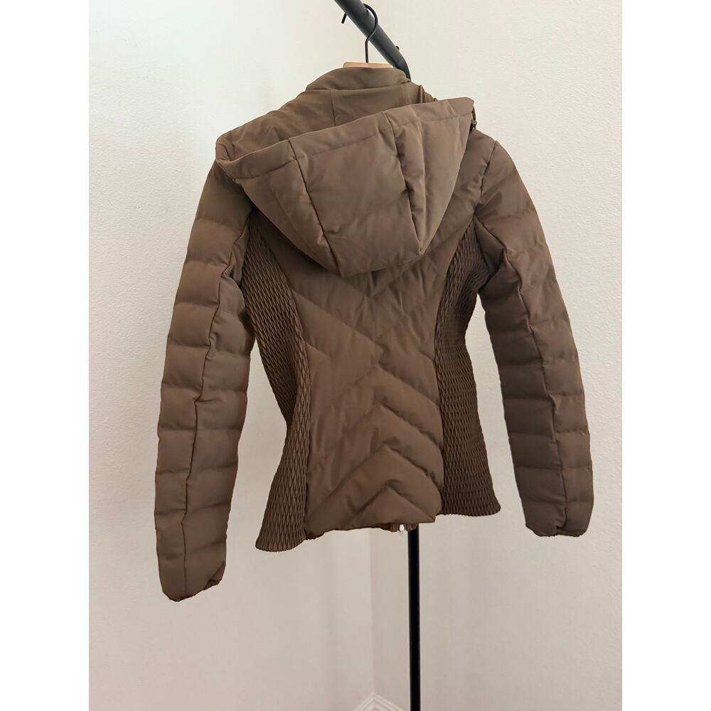 New Halara PuffFlex Removable Hood Shirred Casual Padded Jacket with Pockets - Picture 8 of 10